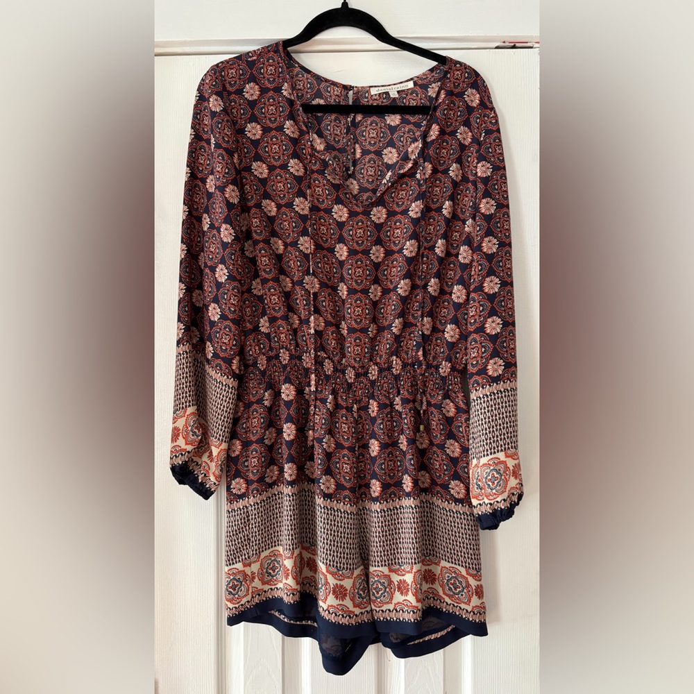 Daniel Rainn Navy and Orange Patterned Romper Size‎ Medium EUC